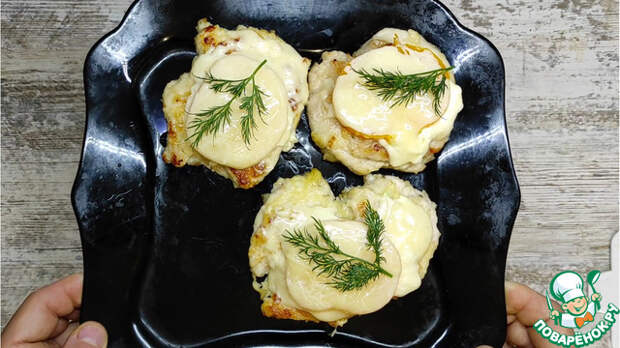 Эсколоп с помидорами и сыром из куриной грудки