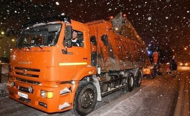 Ночью на уборку улиц Казани вышли 252 единицы спецтехники