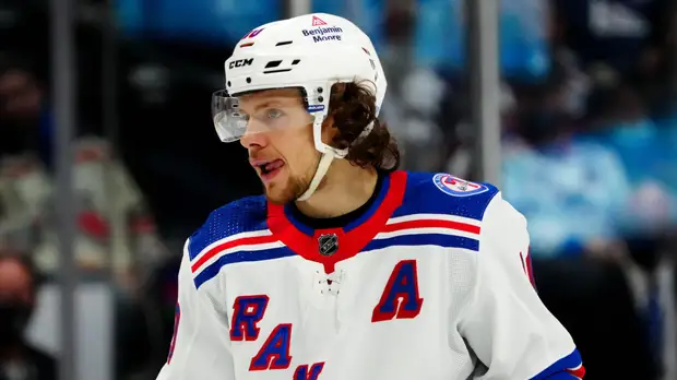 Тренер «Рейнджерс» рассказал о травме Панарина в матче с «Аризоной»