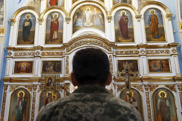 Синод: иерархи Болгарской церкви вступили в общение с украинскими раскольниками