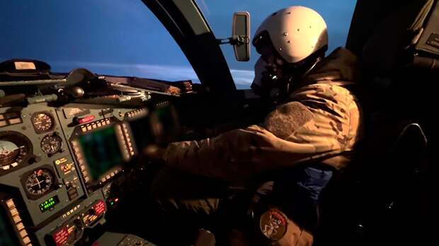 Су-34 сбросил авиабомбы на пункт управления дронами ВСУ