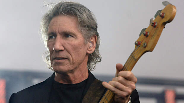 «Новые Муссолини»: фронтмен Pink Floyd сравнил западных лидеров с фашистами