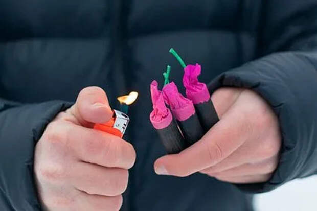 Россиянам рассказали о правилах использования пиротехники в праздники