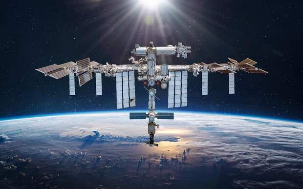 МКС подняли на высоту 418,25 км над поверхностью Земли перед пересменкой «Союзов»