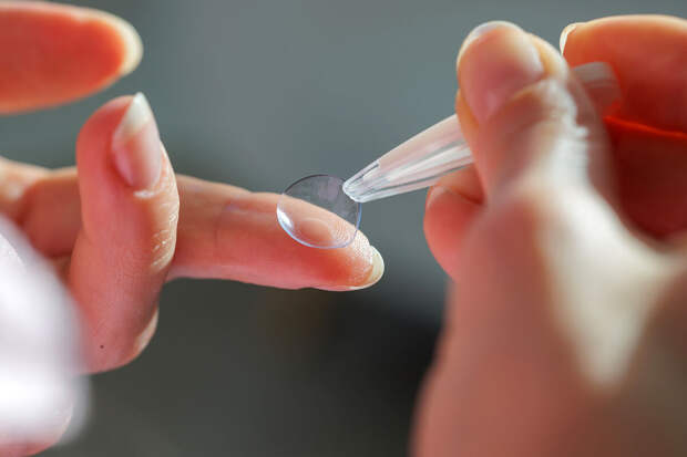 Врач Миргородская: носить мягкие контактные линзы безопасно на сильном морозе