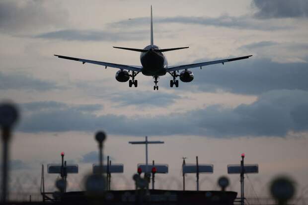 Московские аэропорты возобновили прием и выпуск самолетов