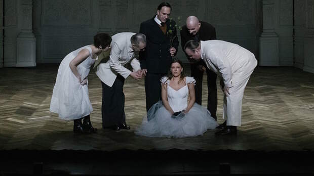 Окно невозможностей: премьера в Театре Моссовета – "Женитьба" Гоголя