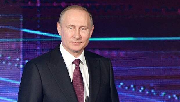 Владимир Путин на открытии Международной промышленной выставки Иннопром. 9 июля 2017 Владимир Путин на открытии Международной промышленной выставки Иннопром. 9 июля 2017
