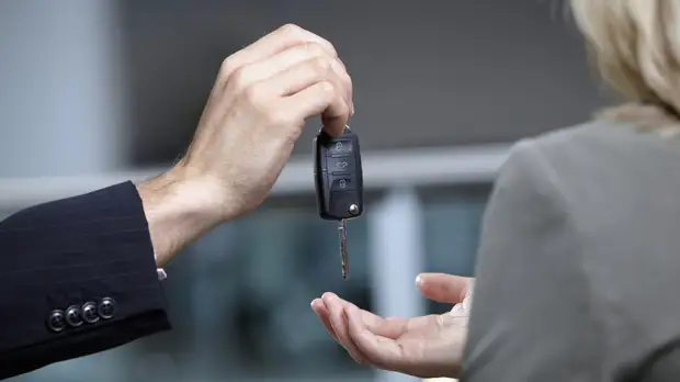 Автодилер Мигаль дал прогноз по ценам на машины в 2022 году