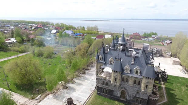 Гарибальди: замок в Самарской области, где от любителей фотосессий нет отбоя