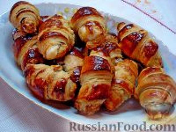 Фото к рецепту: Быстрые слойки с разными начинками