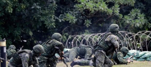 Китай начал масштабные военные учения вокруг Тайваня. Тайбэй объявил о развертывании сил реагирования