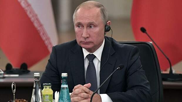 Президент РФ Владимир Путин на V встрече глав государств - гарантов Астанинского процесса содействия сирийскому урегулированию