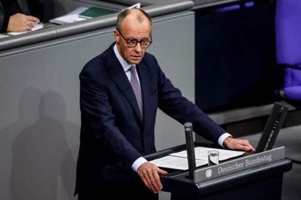 Мерц примерил пиджак Горбачёва