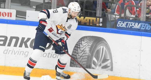 Шайба Коростелева в большинстве принесла «Металлургу» победу над «Ак Барсом» в КХЛ