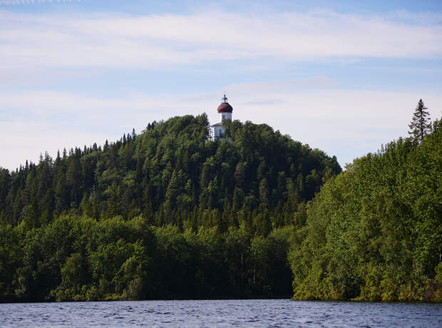 Топ-5 самых живописных маяков в России