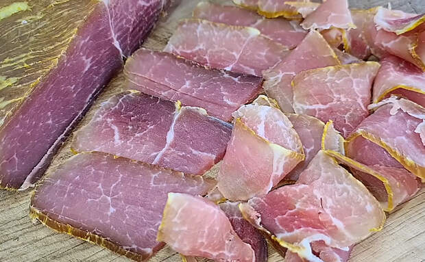 Рецепт домашнего карбонада из свинины. На хлеб и закуску