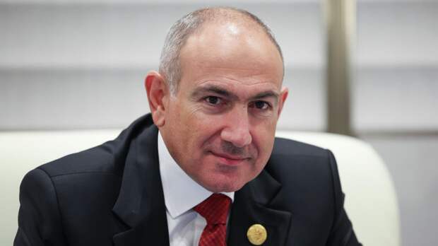 Пашинян назвал причину отсутствия у Армении планов полета на Луну