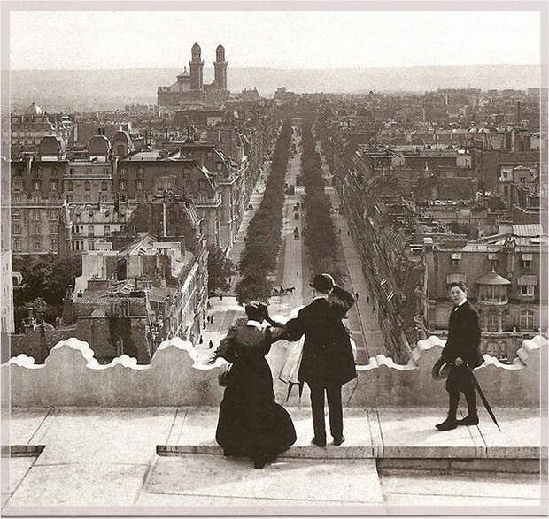 Париж, вид с Триумфальной арки, 1900 год. Париж, вид с Триумфальной арки, 1900 год.