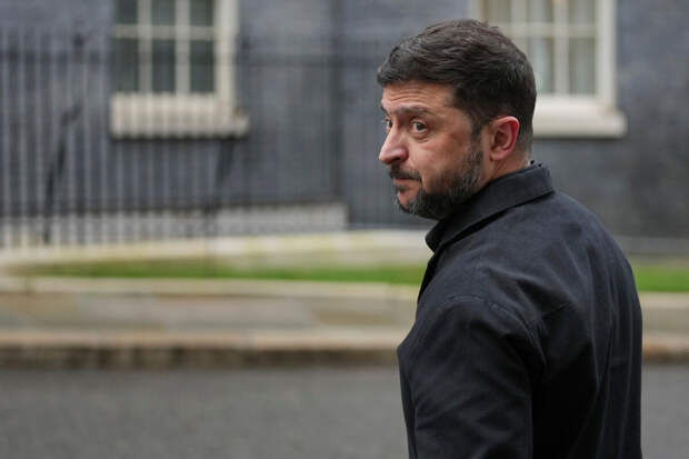 Зеленский заявил, что украинцы боролись с нацизмом в разных армиях