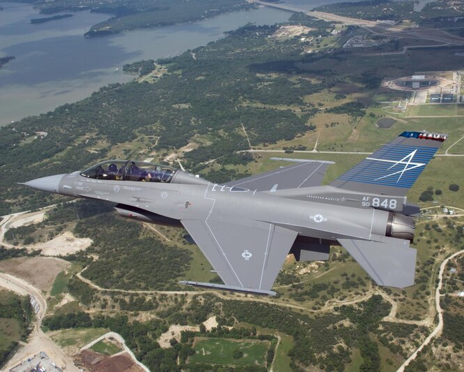 General Dynamics F-16 Fighting Falcon