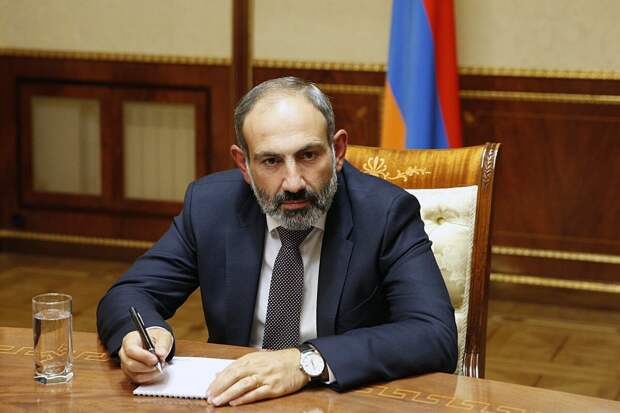 В Армении произошло два значительных события, которые подвергают сомнению будущее страны в ее нынешнем виде.-2