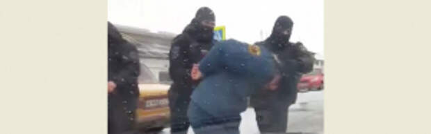 полицейский раскрыл секрет попрошайки