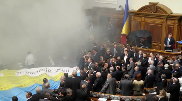 «Логика Киева не соотносится с реальностью»: зачем на Украине расследуют продление аренды базы в Крыму от 2010 года