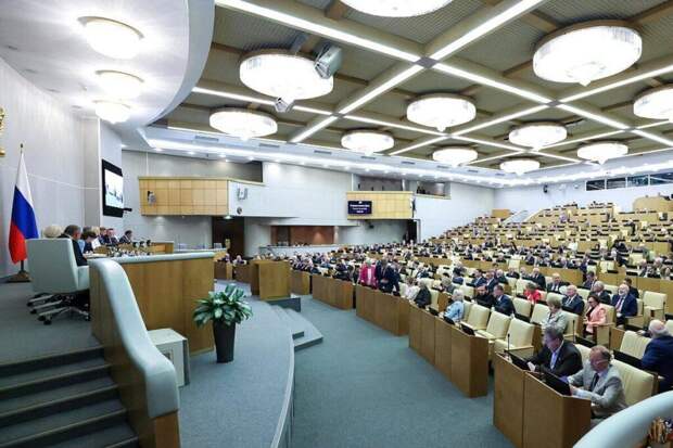 Володин: ГД приоритетно рассмотрит проект о крестах на гербе России