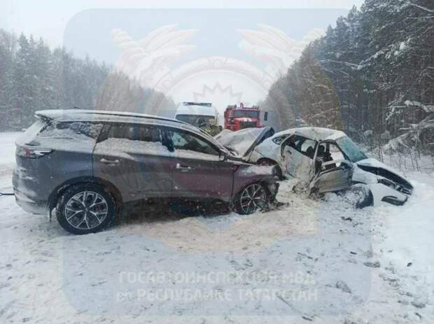 Биектау районындагы юл-транспорт һәлакәтендә ир белән хатынның гомере өзелгән