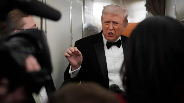 Эксперт Лев Сокольщик: Трамп не делает ставку на дипломатию в иранском вопросе