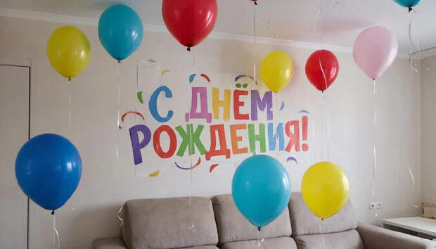 Агата Муцениеце устроила сюрприз на 10-летие дочки