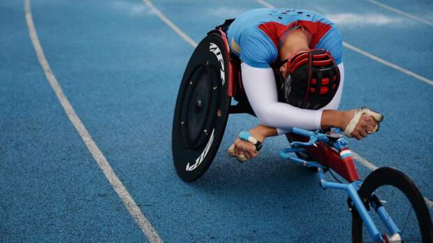 Российские паралимпийцы выиграли две медали в стартовый день ЧМ по лёгкой атлетике