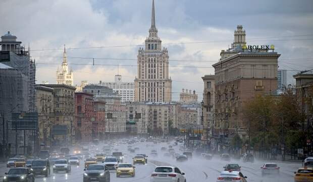 Москвичей призвали быть внимательными на дорогах из-за прогнозируемого дождя