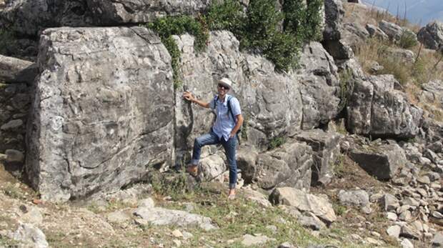 На территории Албании обнаружен древний мегалитический полигональный объект из гигантских блоков