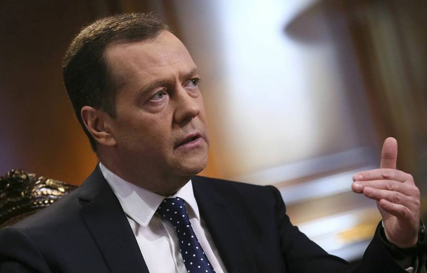 Медведев: «Государству удается сдерживать рост криминала, несмотря на непростые условия» Медведев: «Государству удается сдерживать рост криминала, несмотря на непростые условия»