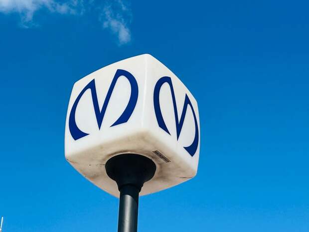 В Петербурге строящиеся станции метро "оденут" в гранит за 1,5 млрд