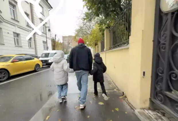 Юра Борисов с дочерьми