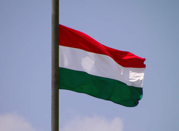 Венгрия заблокировала многомиллиардный пакет помощи для Украины