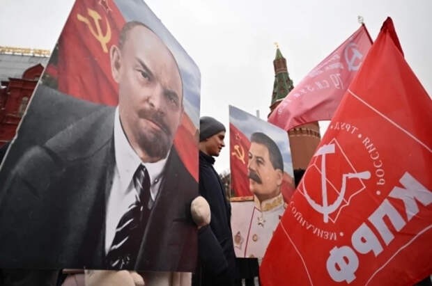 В Якутии одновременно установят памятники Ленину и Сталину