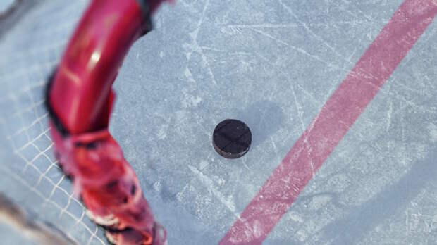 Хет-трик Плотникова помог СКА разгромить "Барыс" в Санкт-Петербурге