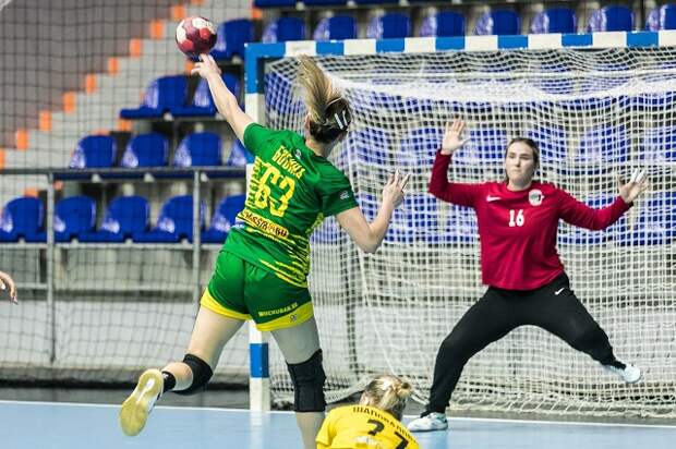 Гандбол: «Кубань» начала покусывать фаворитов