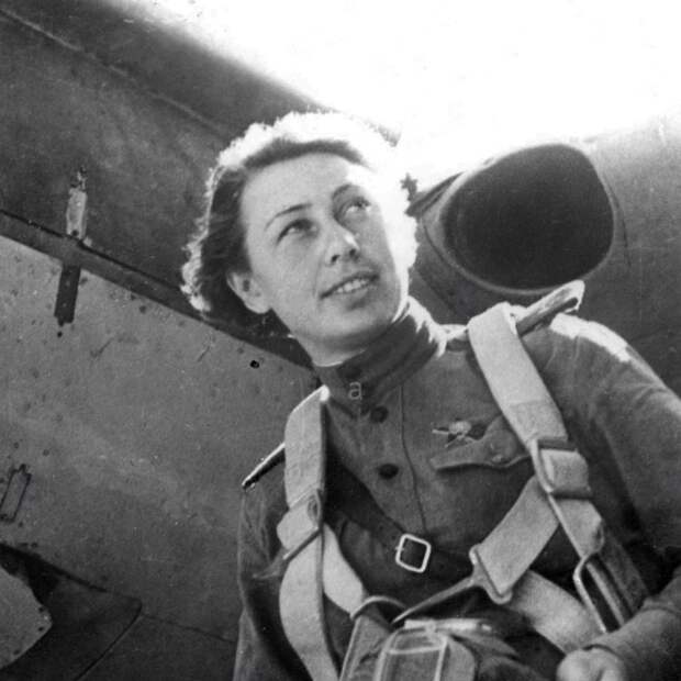 История района: легендарный пилот Клавдия Фомичёва училась летать на Планерной
