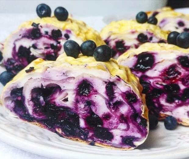 Творожно-ягодный рулет из лаваша. Вкусный ДЕСЕРТ к чаепитию