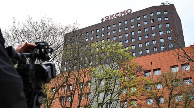 Все ради выгоды? Что известно об обысках в издательстве «Эксмо»