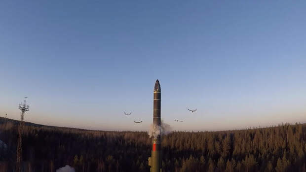 МО РФ обнародовало видео пусков новейших ракет