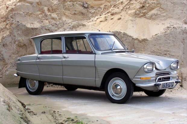 Citroen Ami 6 1961 имел 2-цилиндровый мотор объемом 602 см3/ Фото: dzen.ru