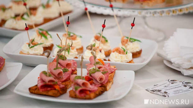 Как избежать переедания в Новый год: гастроэнтерологическая стратегия выживания от врача