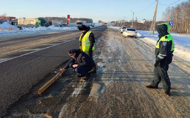Прокуроры выявили дефекты в полотне федеральной трассы