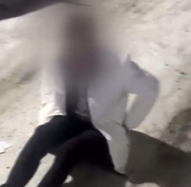 Житель Благовещенска нашел в своей машине спящего грабителя